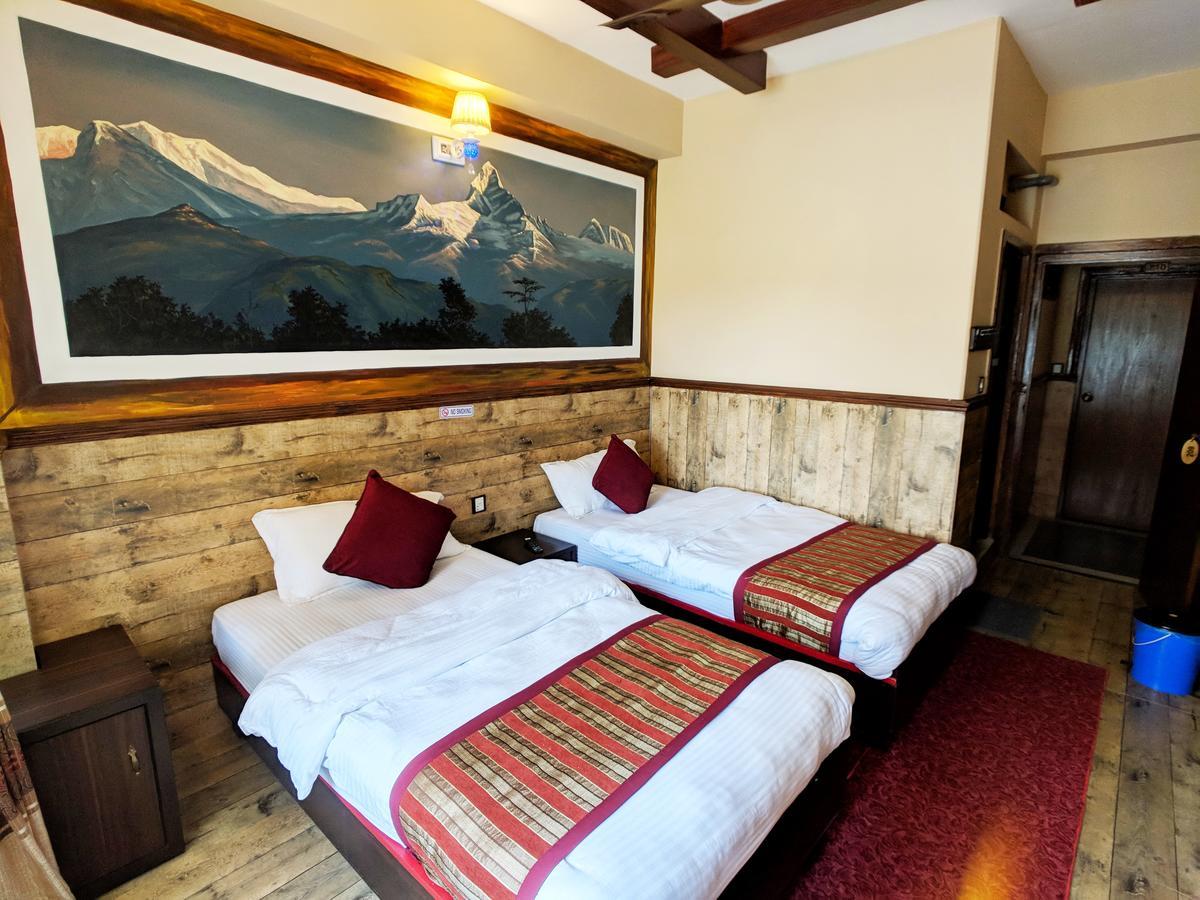 Hotel Forest Lake Backpackers' Hostel Pokhara Esterno foto
